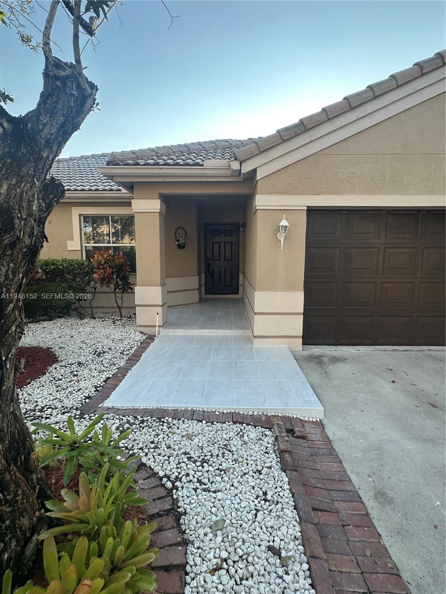 4192 Laurel Ridge Circle, Unit 4192 Weston, FL 33331 - Photo 4 of 33