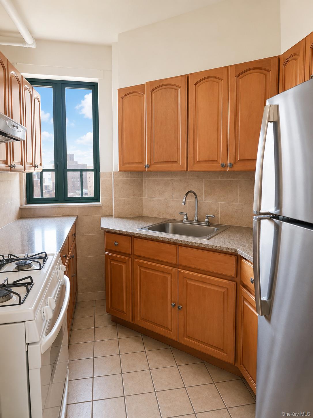 1540 Unionport Road, Unit 12H Bronx, NY 10462 - Photo 5 of 6