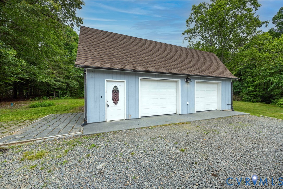 5 Walters Way Bumpass, VA 23024 - Photo 22 of 28 a house with yard