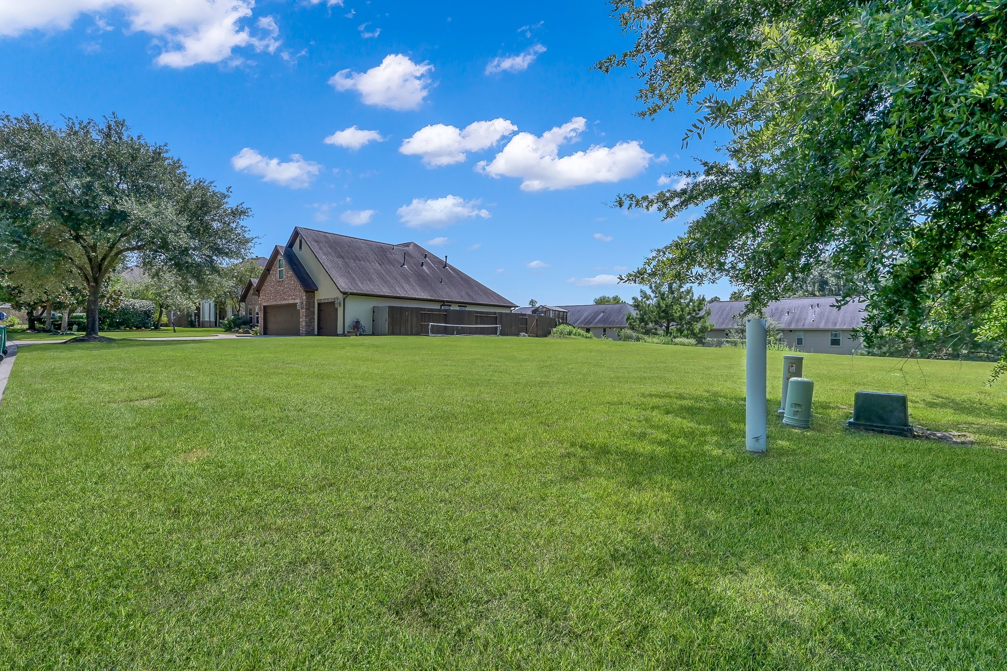 2402 Bramlet Drive Conroe, TX 77304 - Photo 2 of 15