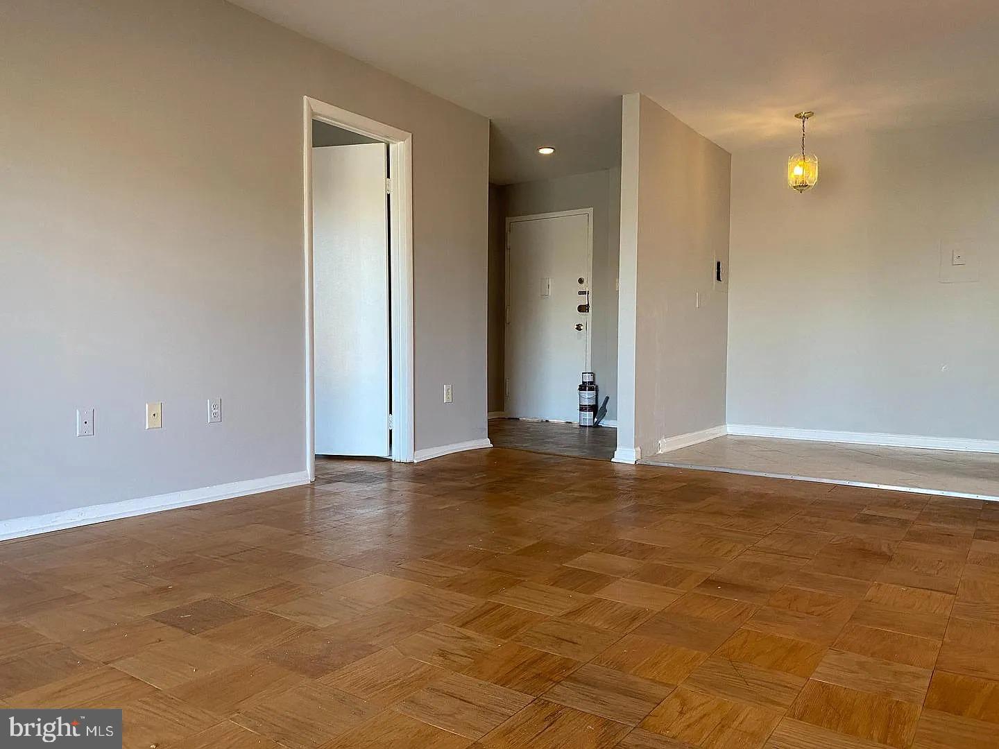 2305 Greenery Lane, Unit 1023 Silver Spring, MD 20906 - Photo 4 of 23