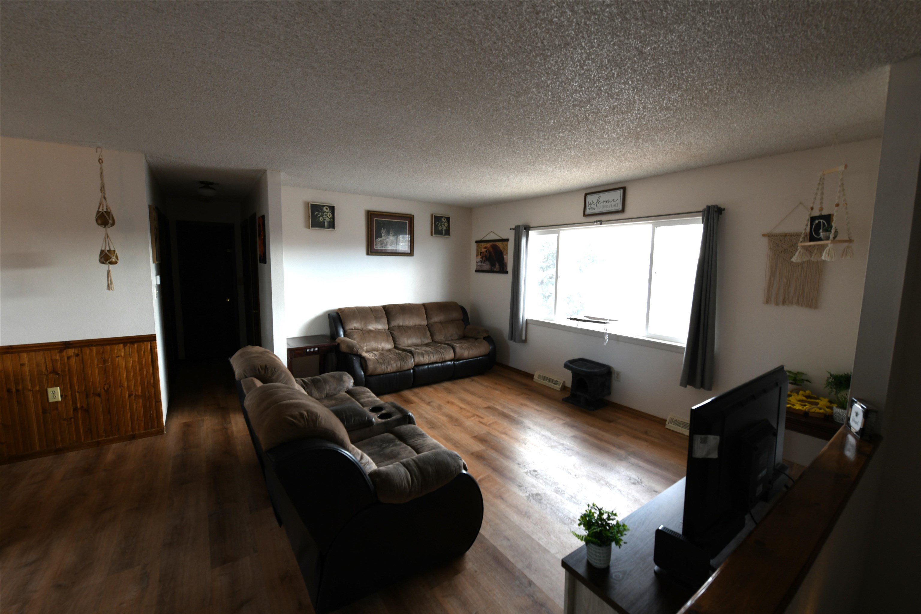 952 Willow Street Wheatland, WY 82201 - Photo 3 of 23