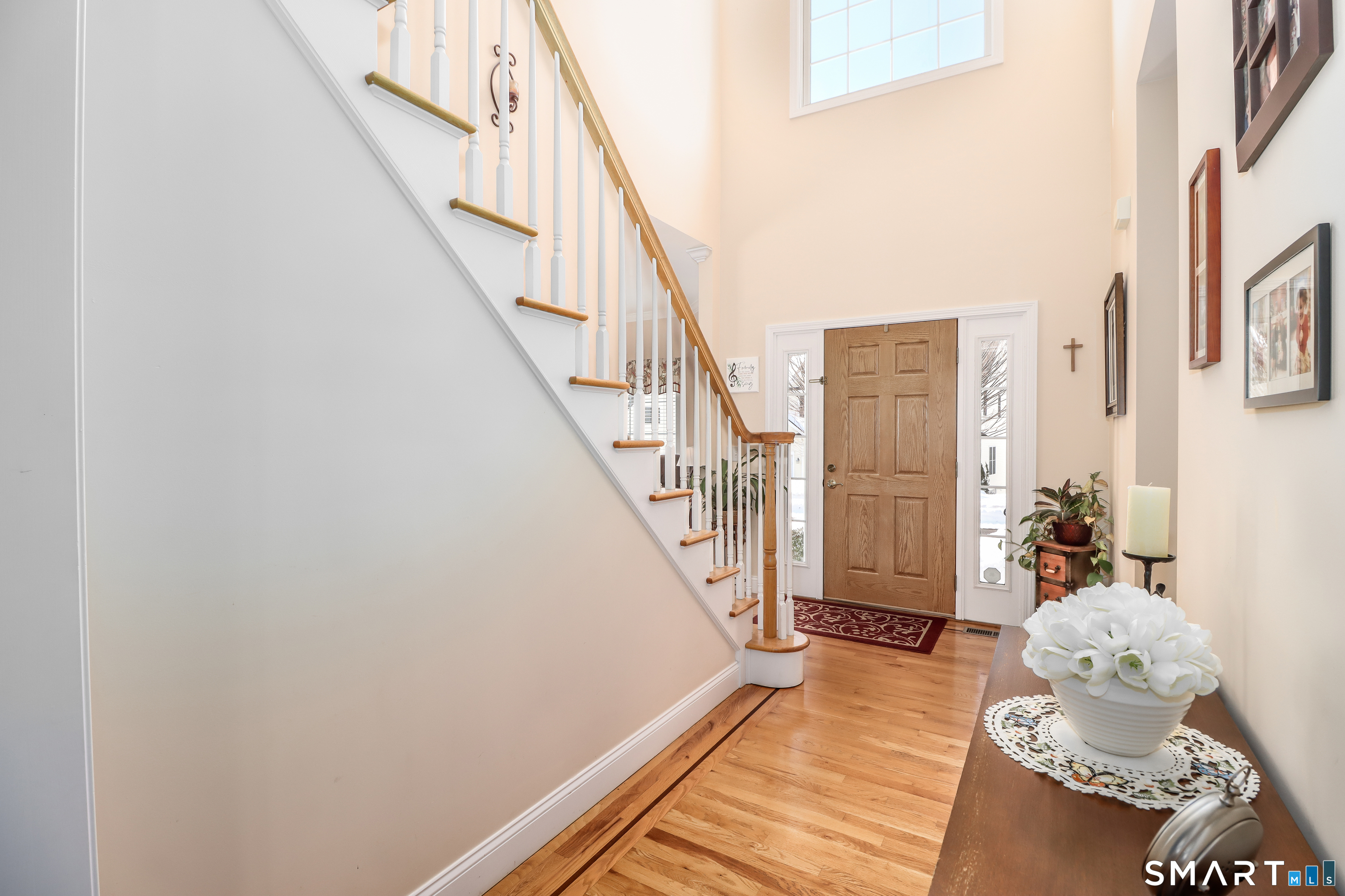 3 Spring Ridge Court, Unit 3 Danbury, CT 06811 - Photo 2 of 35