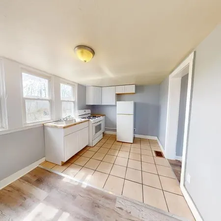 $750 | 139 North Water Avenue, Sharon, PA 16146