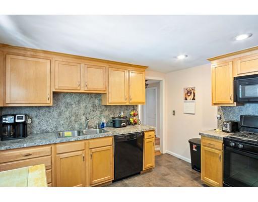 39 Portland Road Braintree, MA 02184 - Photo 5 of 25 Gallery Image 5