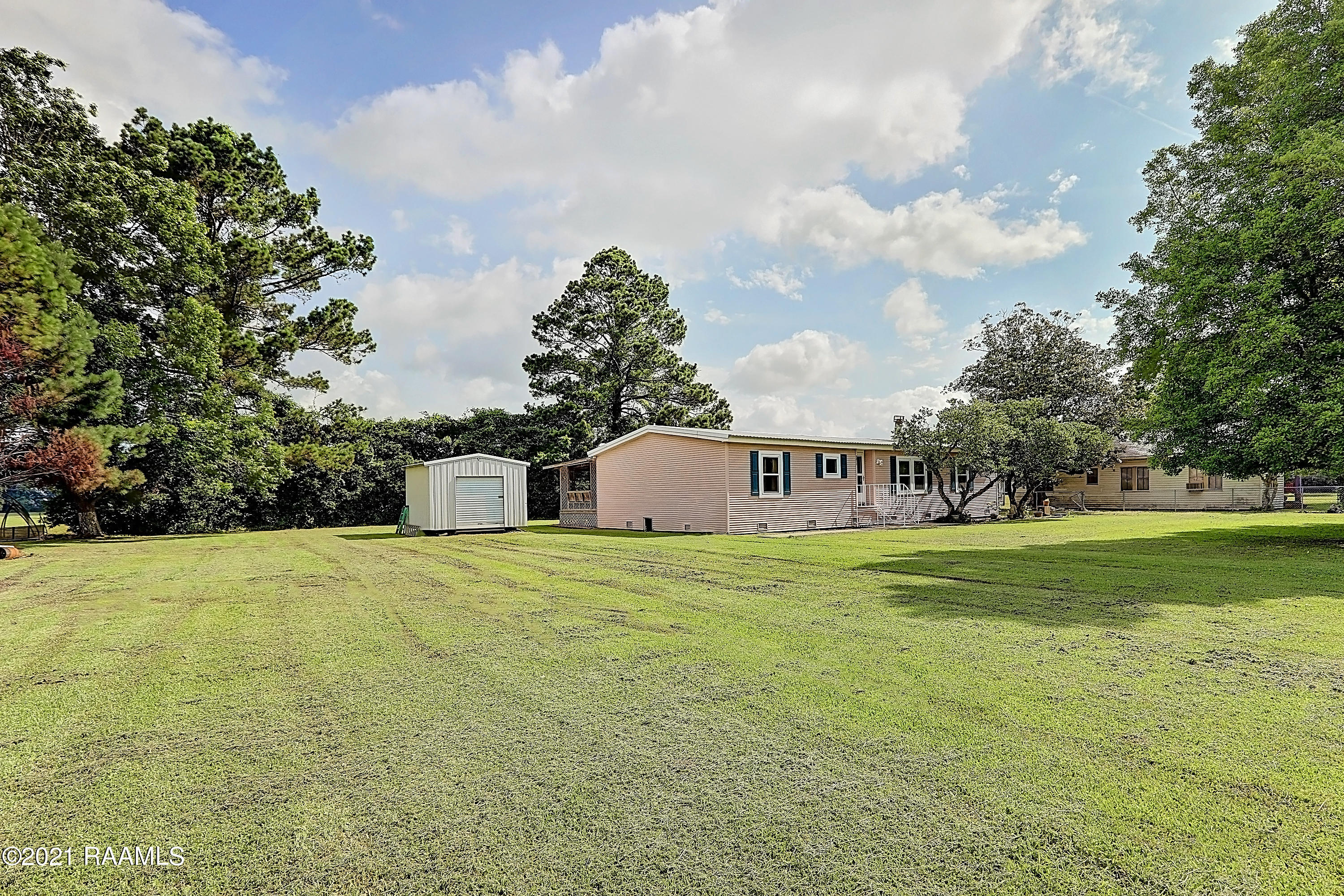 1231 Little Teche Road Opelousas, LA 70570 - Photo 5 of 26 Gallery Image 5