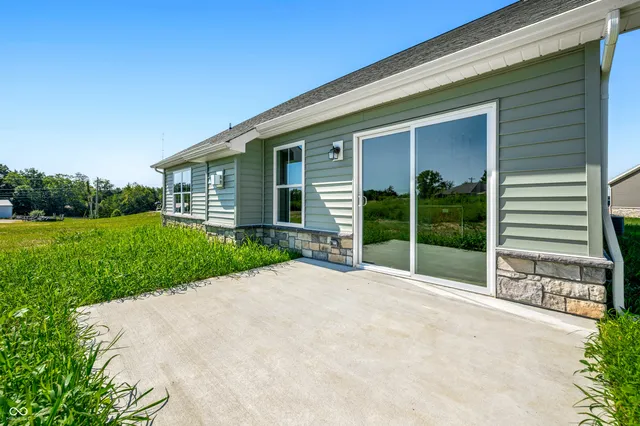 $314,900 | 648 Avalon Court, North Vernon, IN 47265