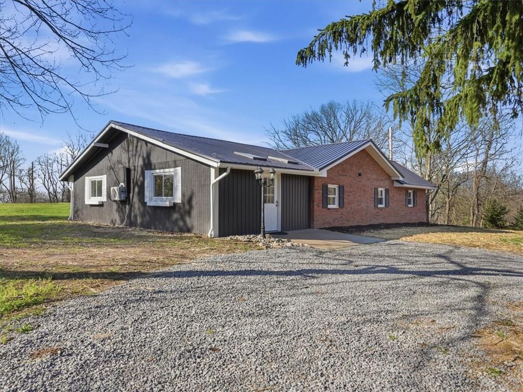 730 Fletcher Road Beaver, PA 15009 - Photo 29 of 33
