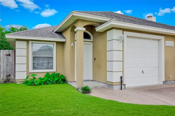 $1,695 | 6629 Rhine Drive, Unit A, Corpus Christi, TX 78412