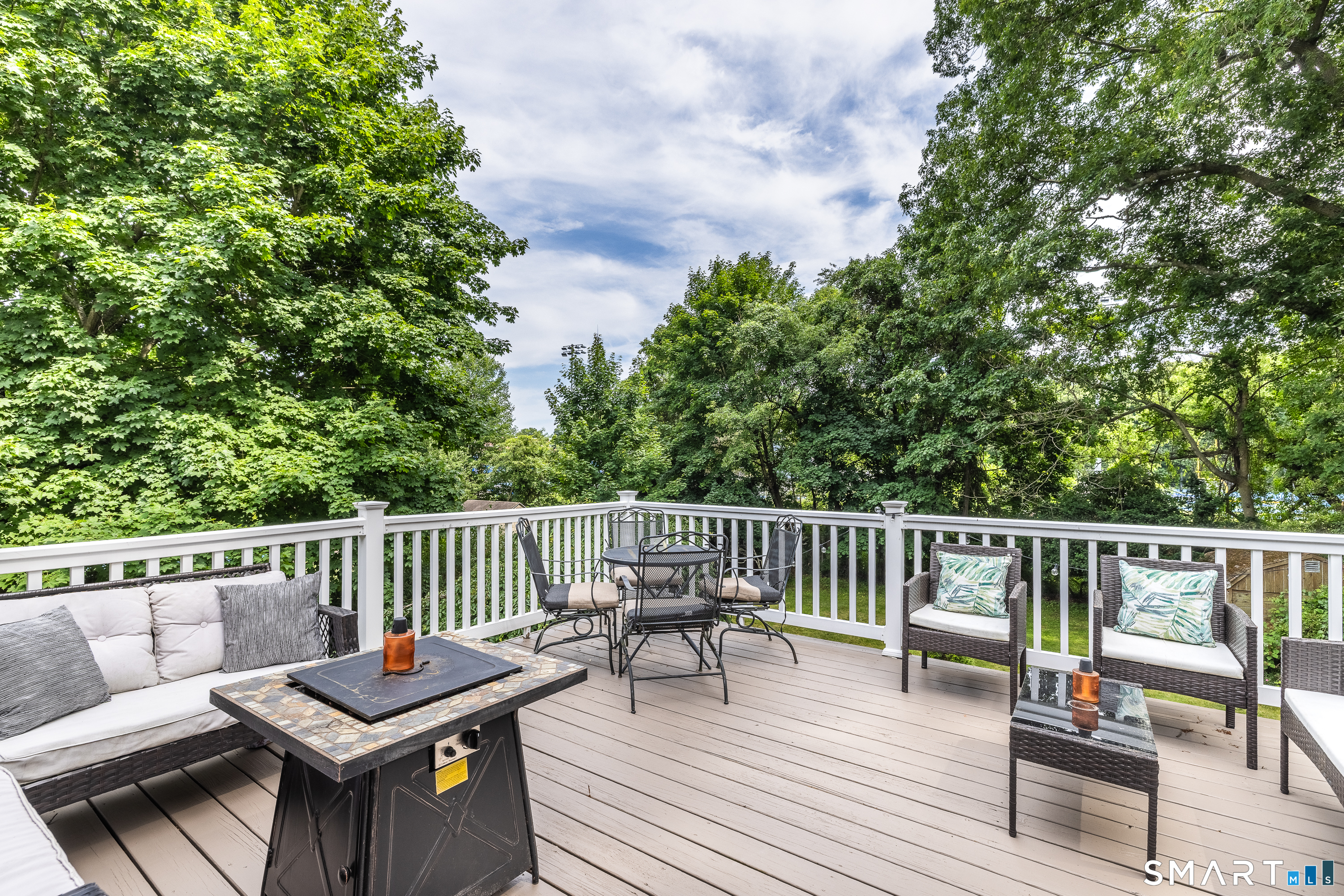 195 Luanne Road Stratford, CT 06614 - Photo 33 of 40