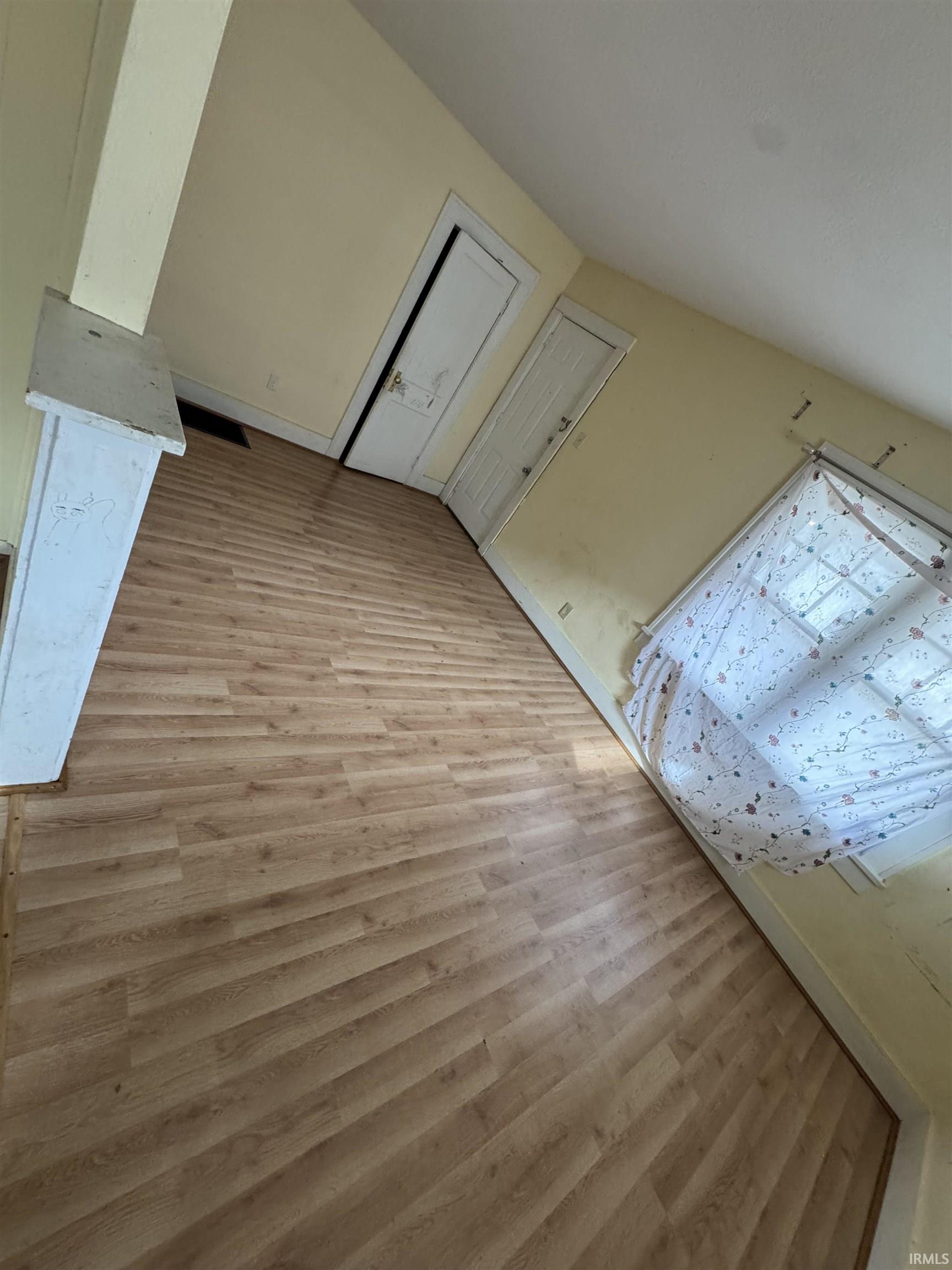 4122 Lafayette Street Fort Wayne, IN 46806 - Photo 2 of 8