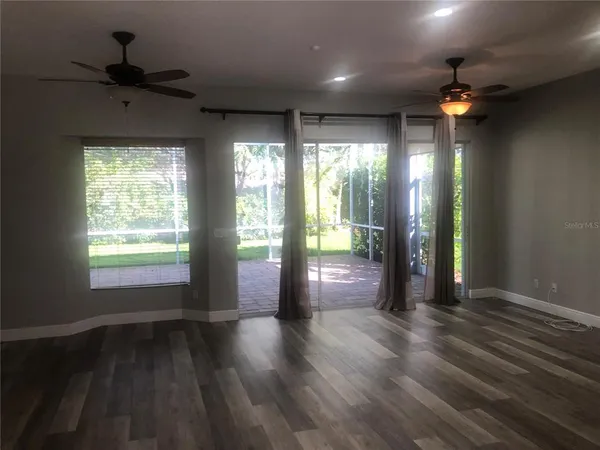 $2,900 | 5120 Highbury Circle, Sarasota, FL 34238