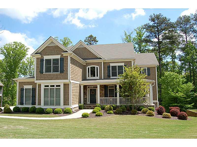 Exterior Front. This is what you ve been waiting for... move in perfect home, the largest floor plan in Green Summers, level lot plus 3 car garage. Sought after West Forsyth High! Beautiful swim tennis community.