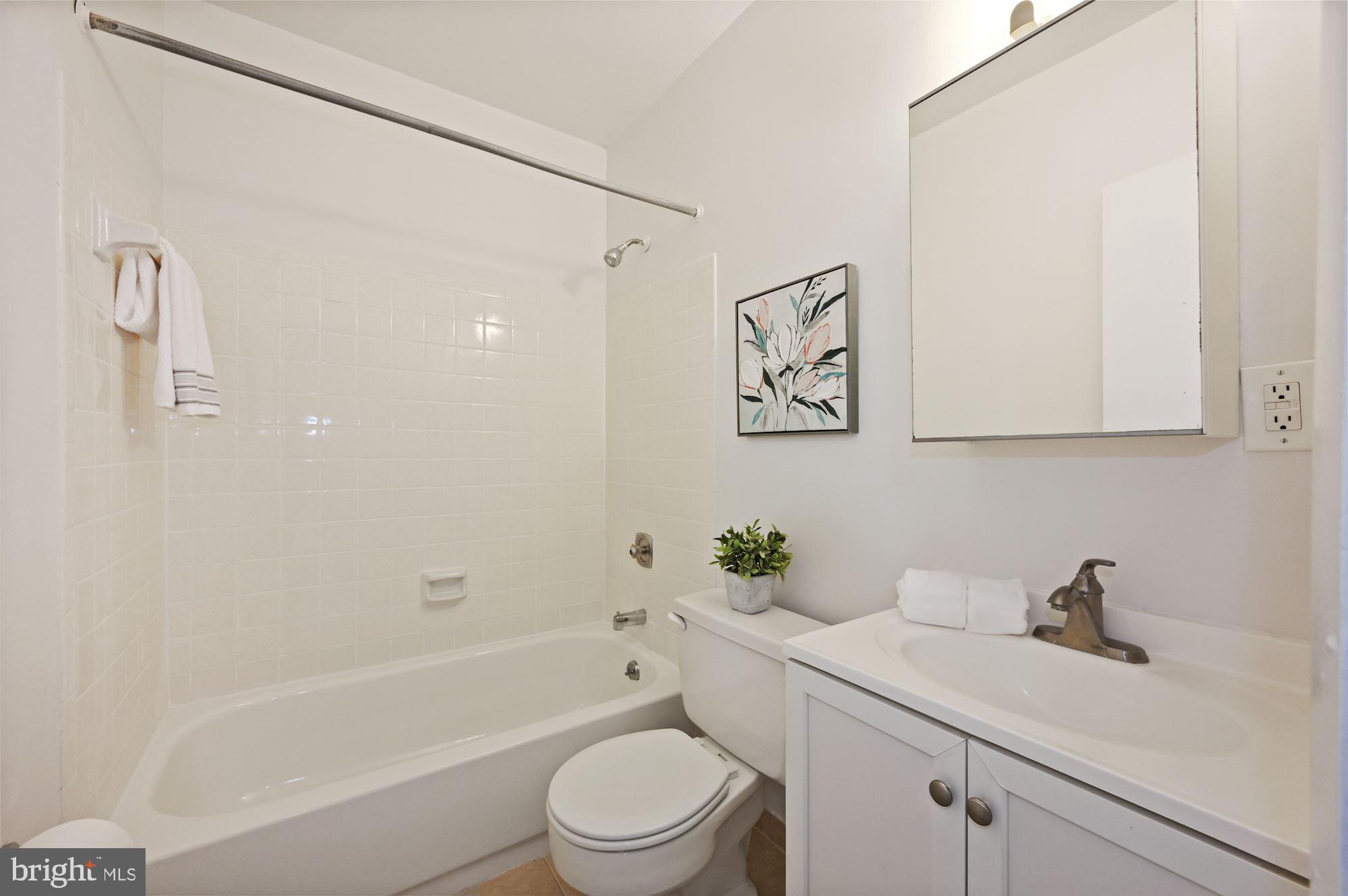 215 P Street Northwest Washington, DC 20001 - Photo 22 of 30