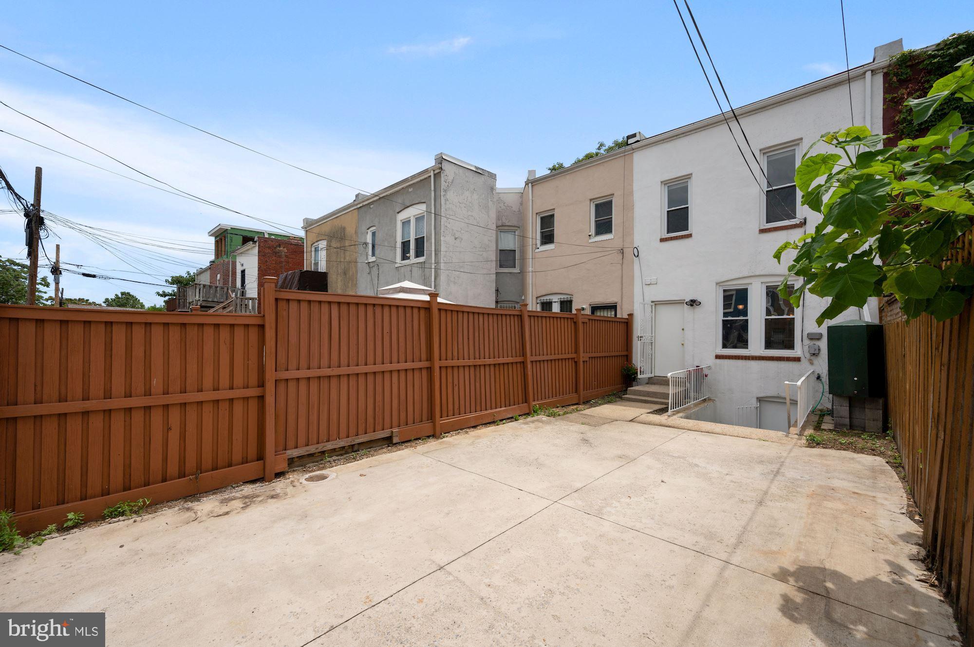 215 P Street Northwest Washington, DC 20001 - Photo 25 of 30