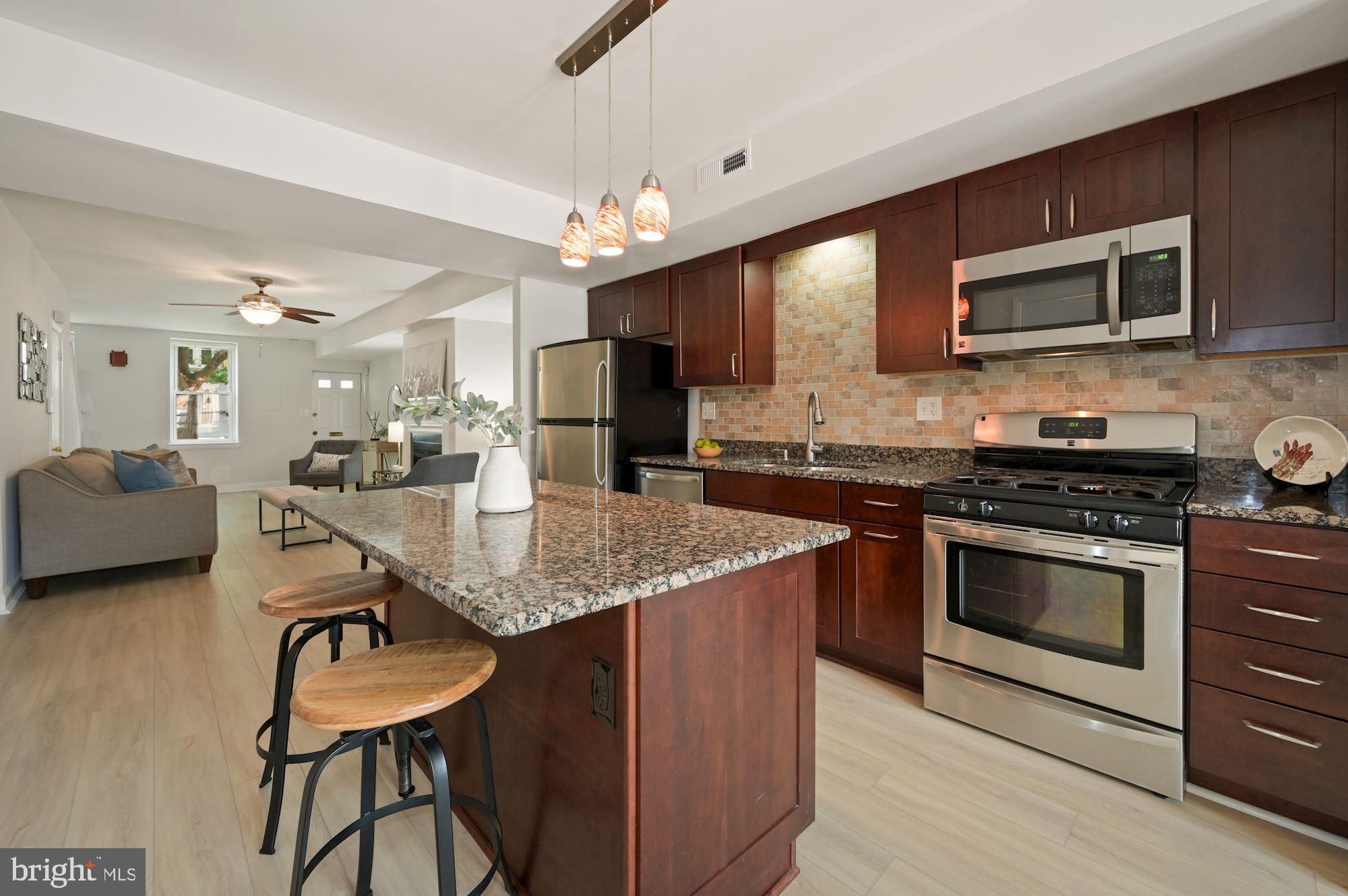 215 P Street Northwest Washington, DC 20001 - Photo 7 of 30