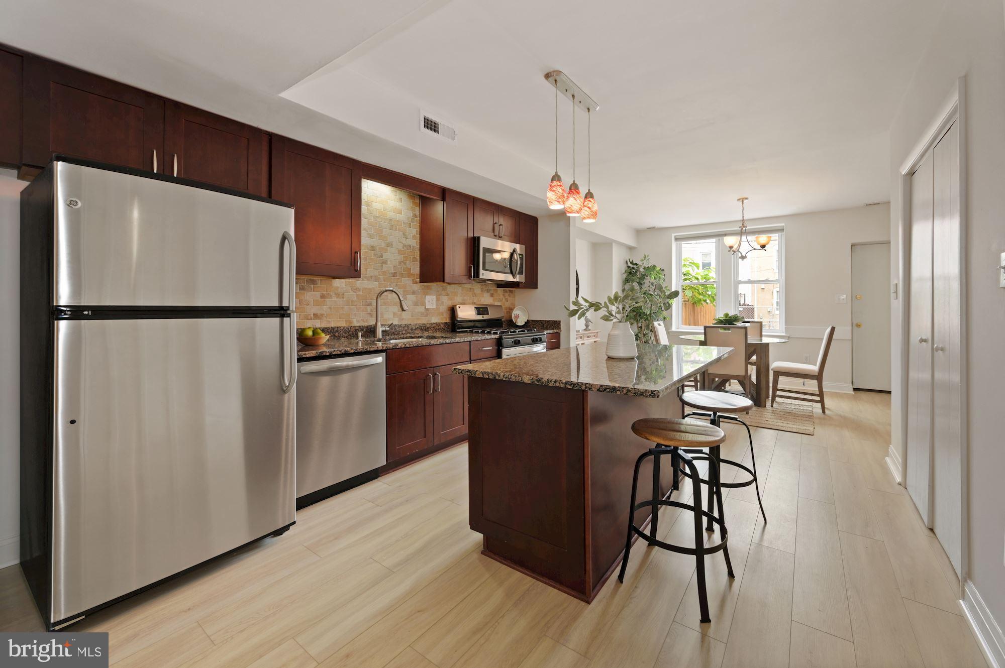 215 P Street Northwest Washington, DC 20001 - Photo 8 of 30