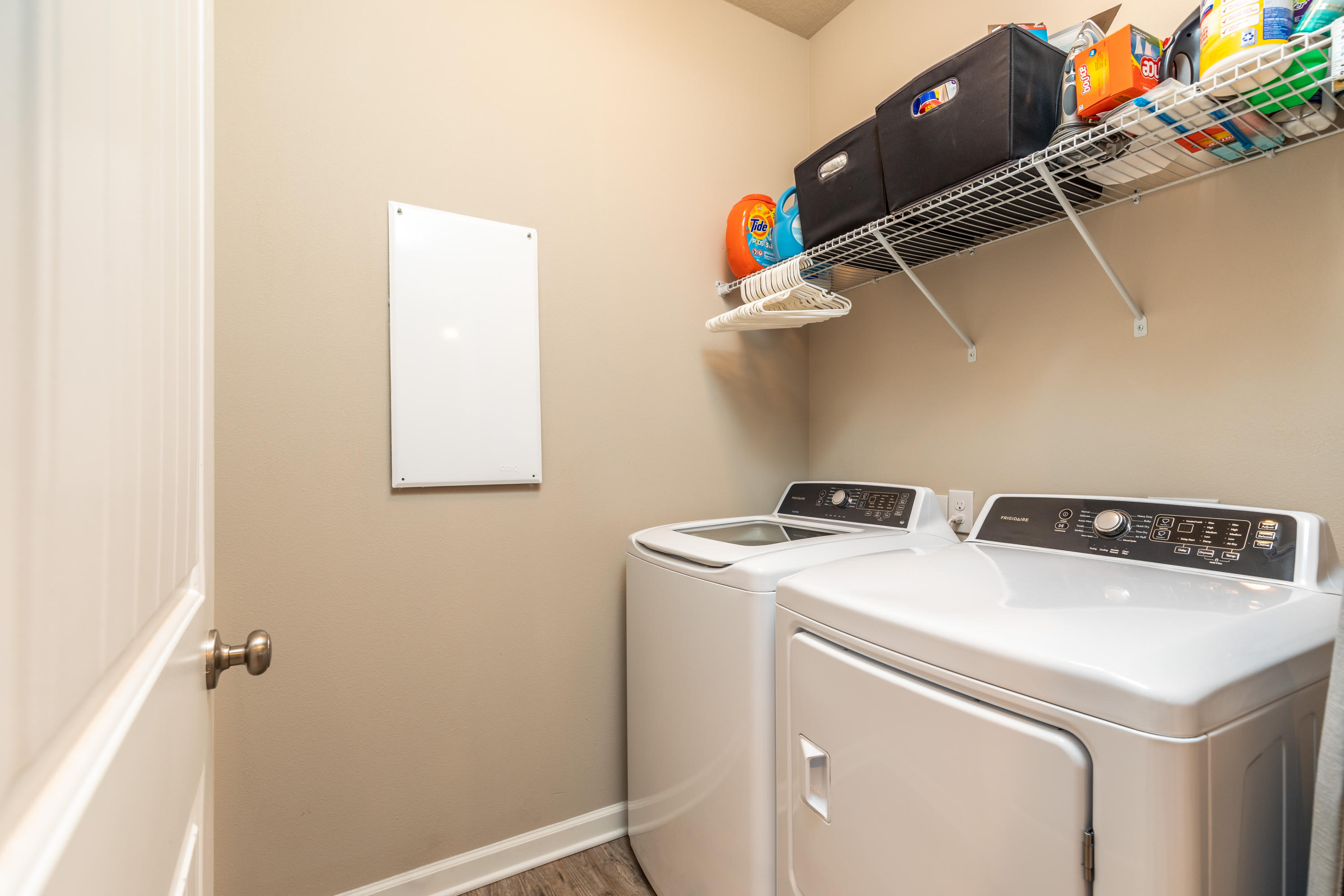 321 Fanny Ann Way Freeport, FL 32439 - Photo 20 of 38 a utility room with dryer and washer
