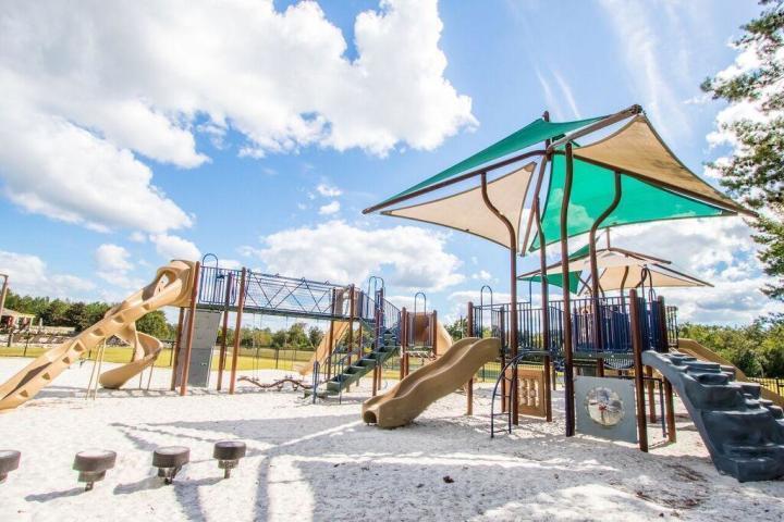 321 Fanny Ann Way Freeport, FL 32439 - Photo 34 of 38 a view of a park with iron fence