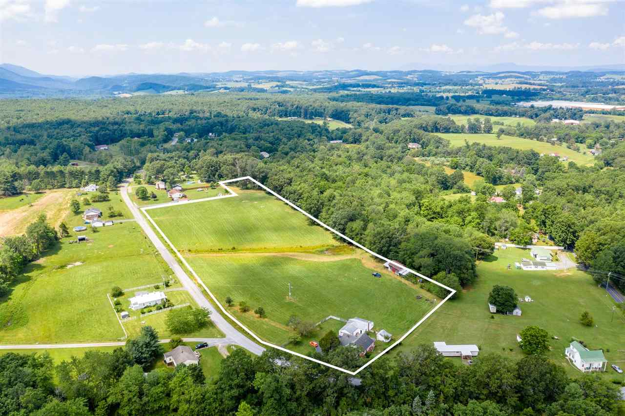 4159 Cold Springs Road Raphine, VA 24472 - Photo 3 of 39 a view of a tennis court