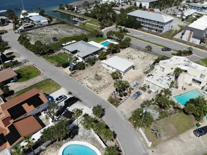 $450,000 | 407 Cobia Avenue, Fort Walton Beach, FL 32548