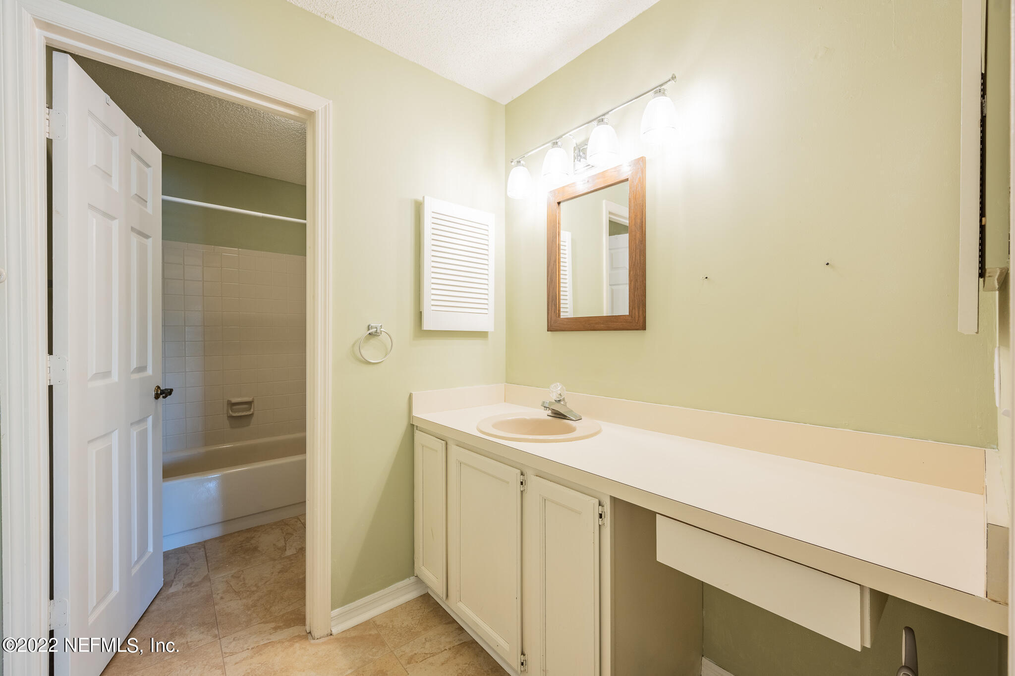 111 Cranes Lake Drive Ponte Vedra Beach, FL 32082 - Photo 23 of 35 Bath 1 with Separate Water Coset