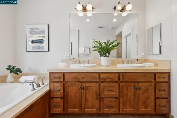 $1,998,000 | 1980 Meadow Road, Walnut Creek, CA 94595