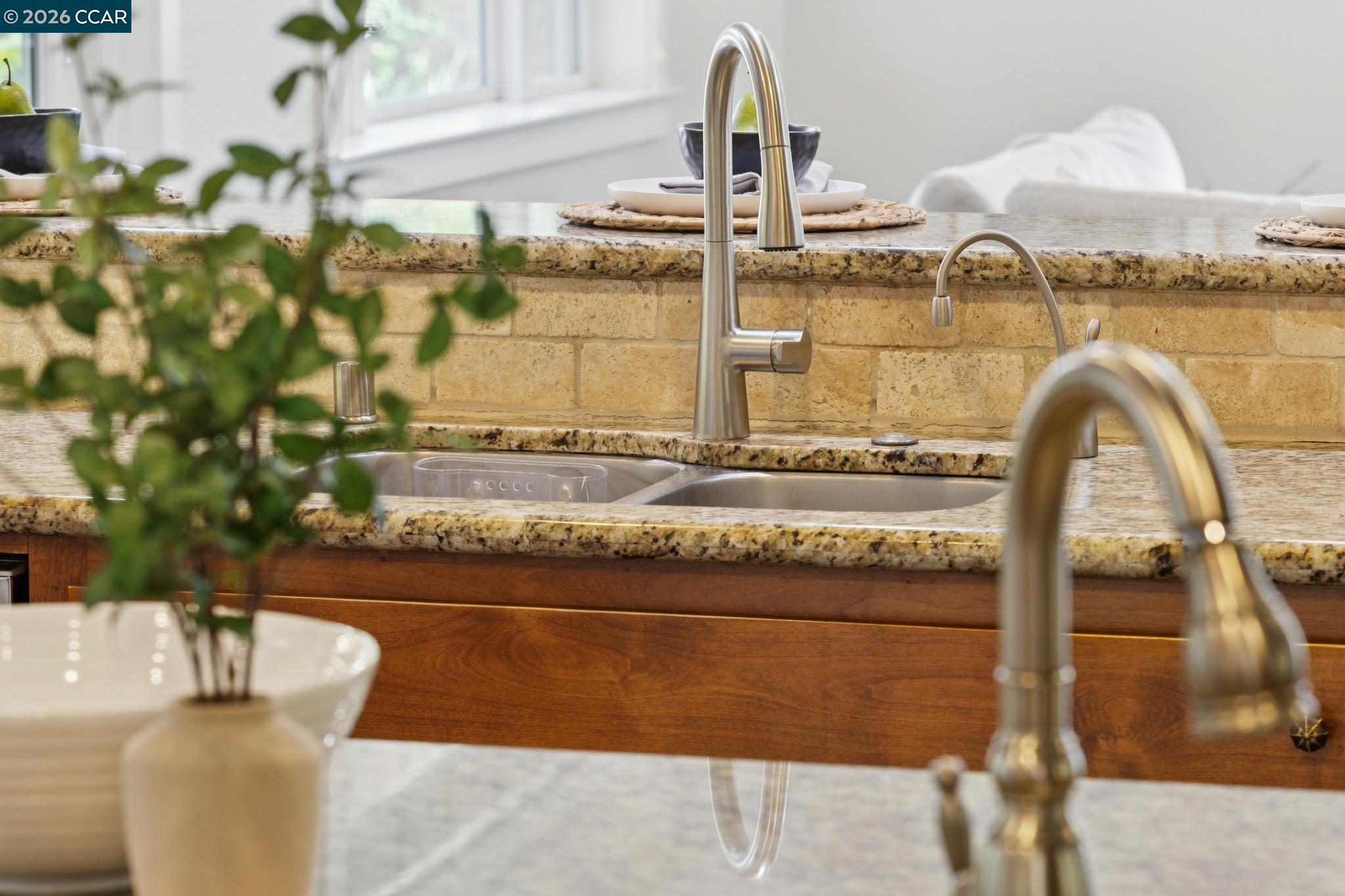 1980 Meadow Road Walnut Creek, CA 94595 - Photo 4 of 59