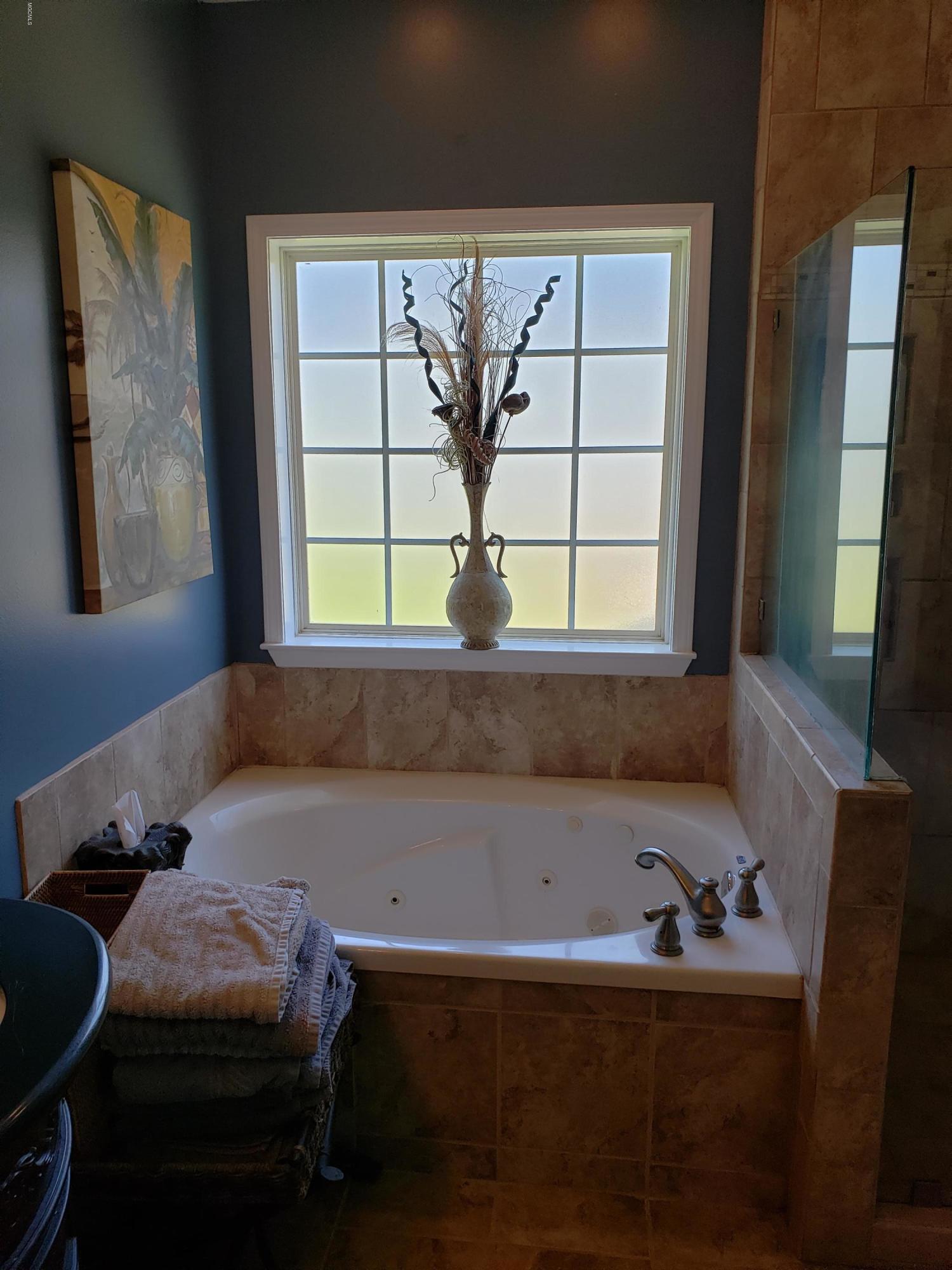 158 Rock Ranch Road Picayune, MS 39466 - Photo 28 of 34 Master Bath with jetted tub