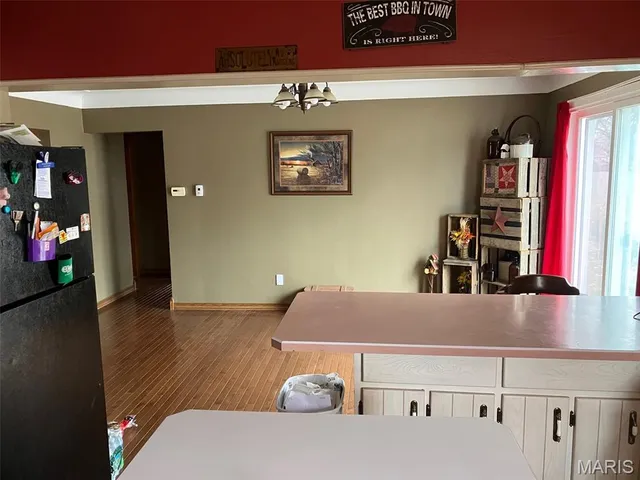 $189,900 | 1711 Livingston Street, Carlyle, IL 62231