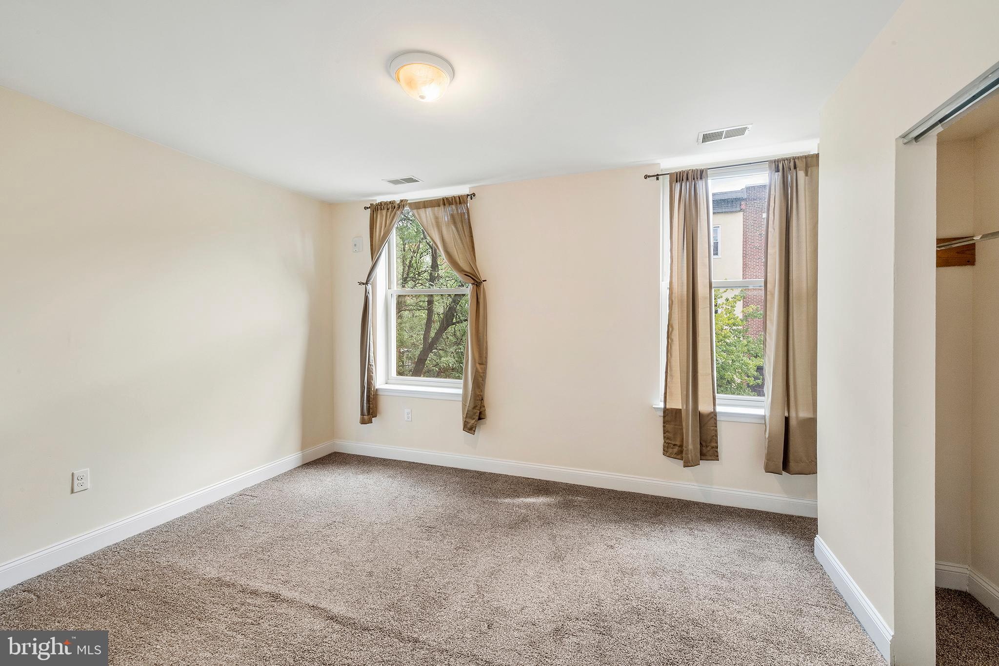 1933 Christian Street, Unit 24 Philadelphia, PA 19146 - Photo 4 of 8