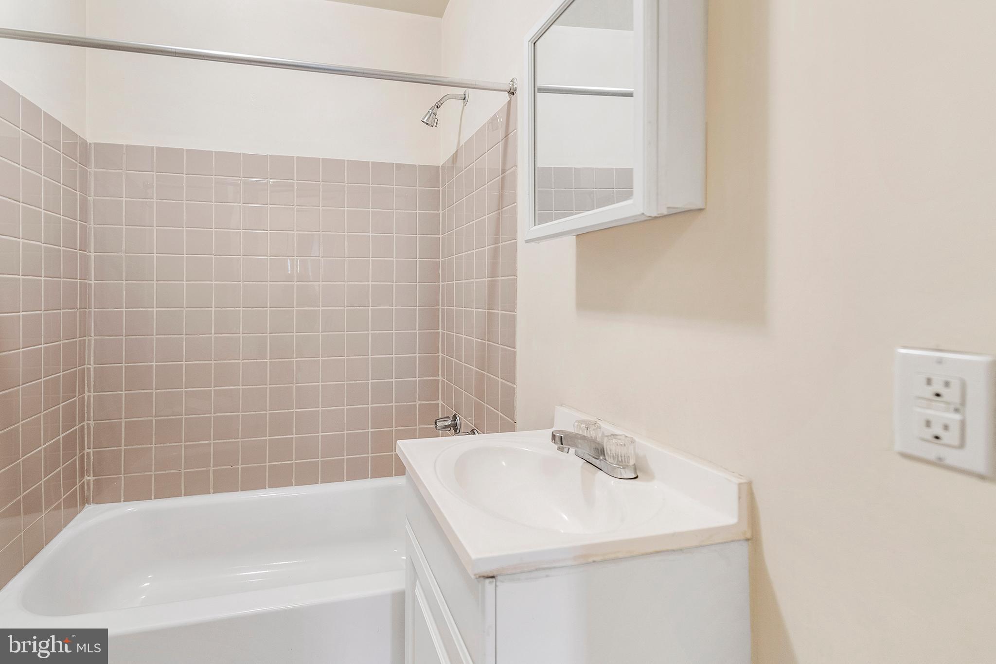 1933 Christian Street, Unit 24 Philadelphia, PA 19146 - Photo 6 of 8