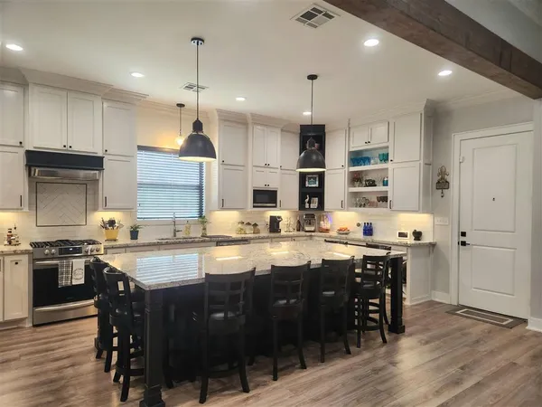 $450,000 | 1503 North Wallace Pointe Drive, Lake Charles, LA 70611
