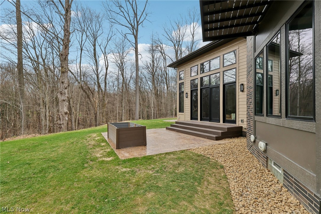 10716 Mulberry Road Chardon, OH 44024 - Photo 30 of 35