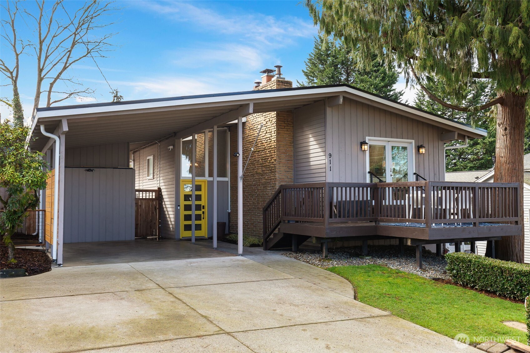 911 North 30th Street Renton, WA 98056 - Photo 1 of 37 Gallery Image 1