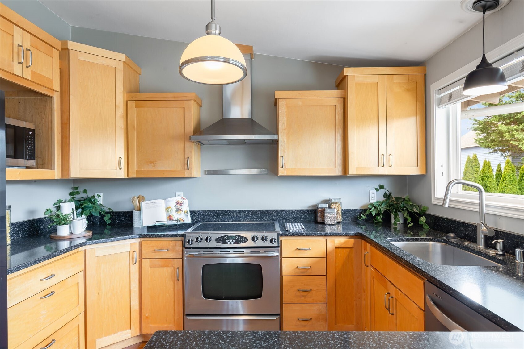 911 North 30th Street Renton, WA 98056 - Photo 13 of 37 Gallery Image 13