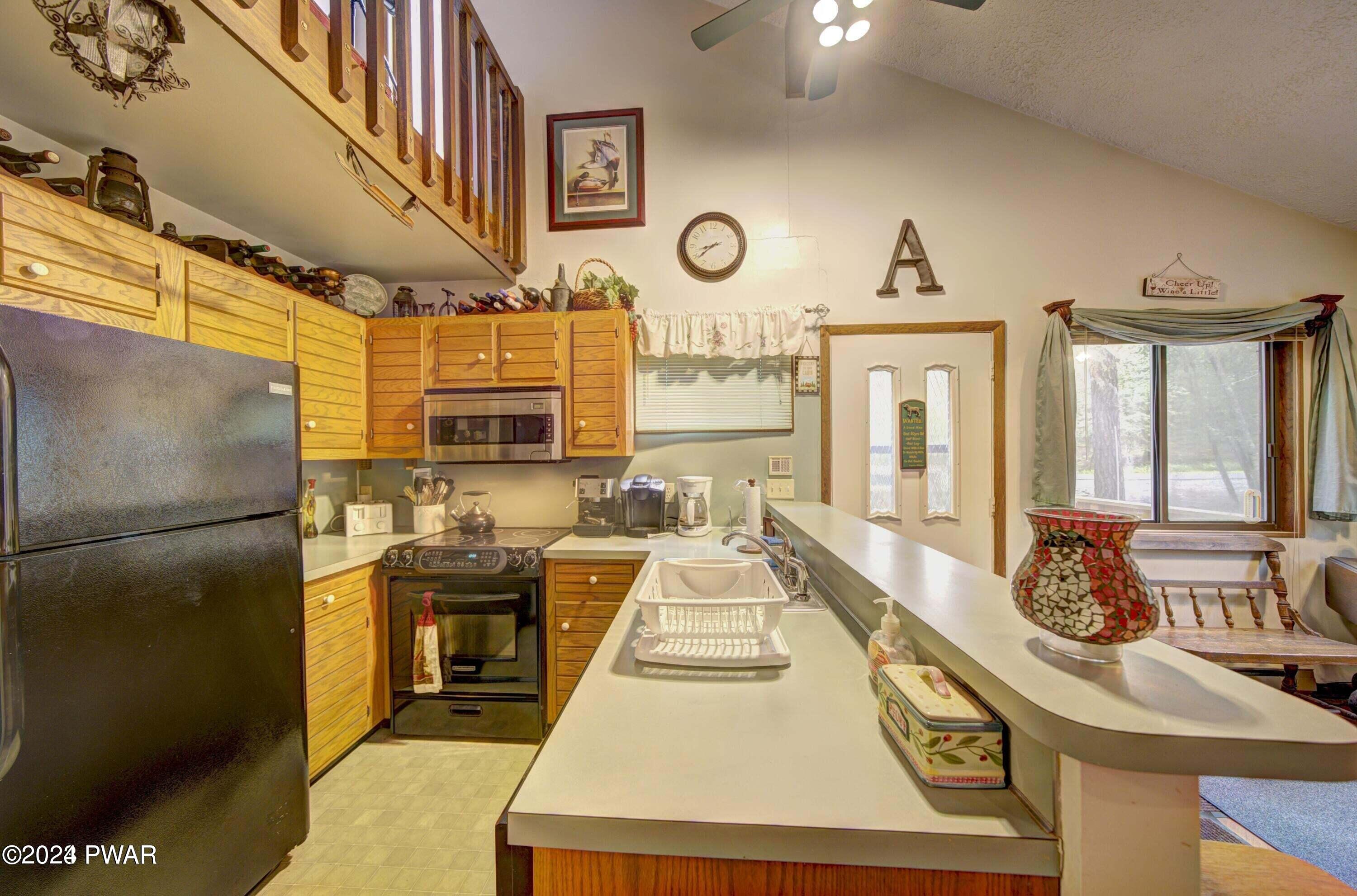 202 Tanager Road Lackawaxen, PA 18435 - Photo 13 of 43