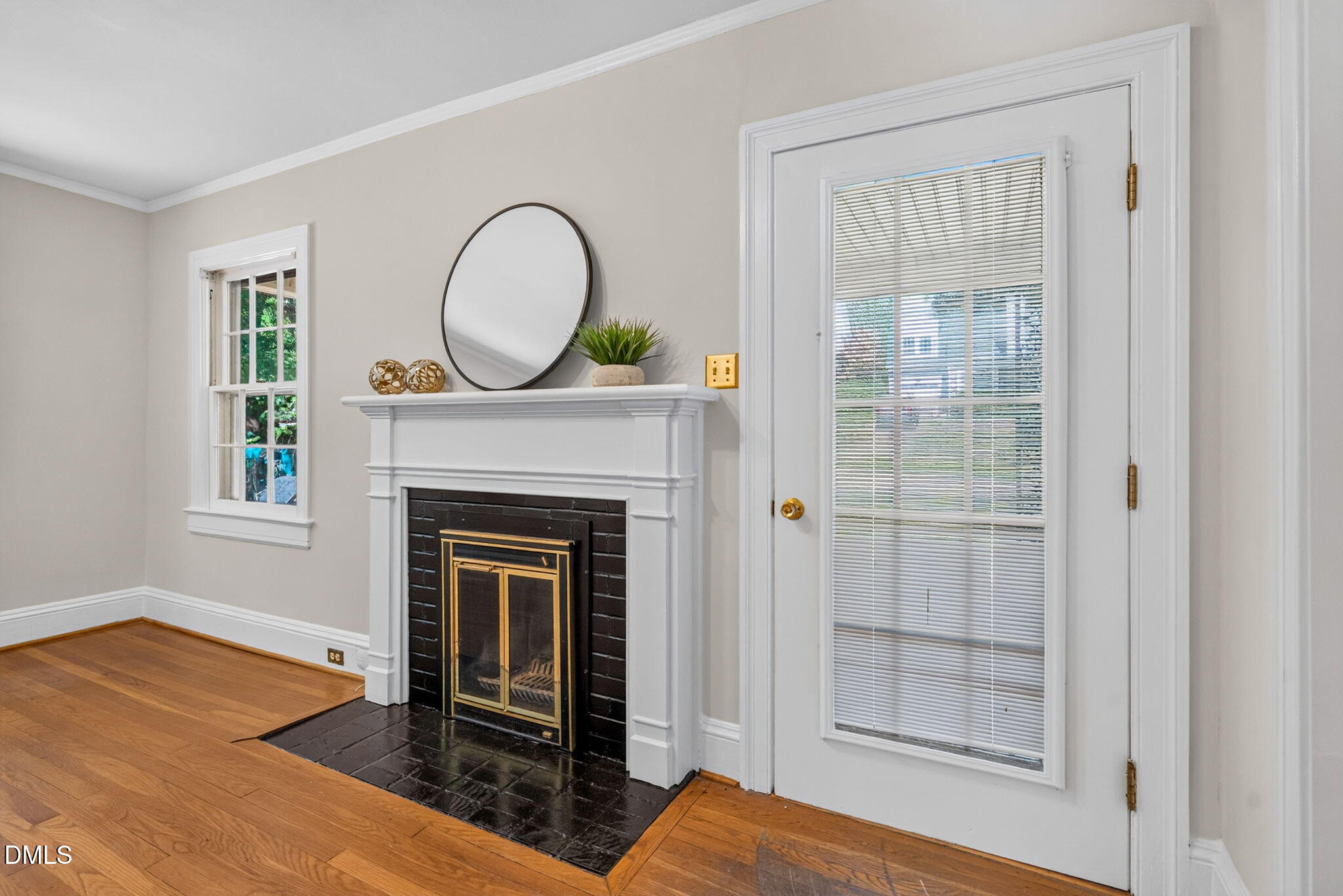 9-web-or-mls-1829 Arlington Street - 9