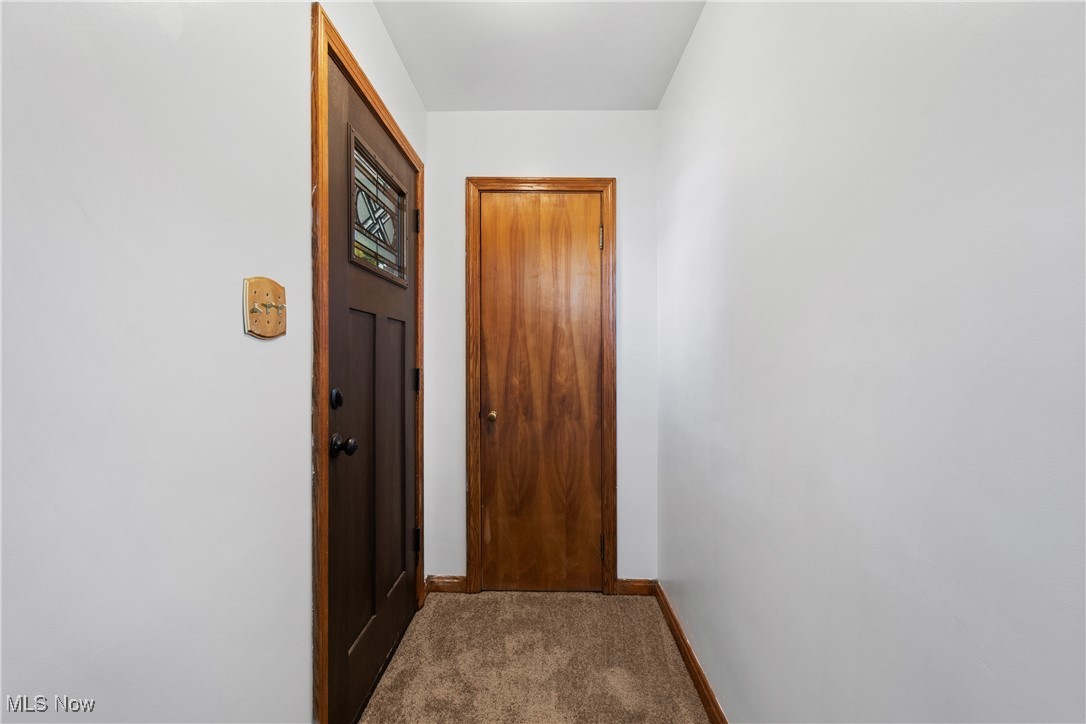 3788 Manchester Road Akron, OH 44319 - Photo 5 of 32