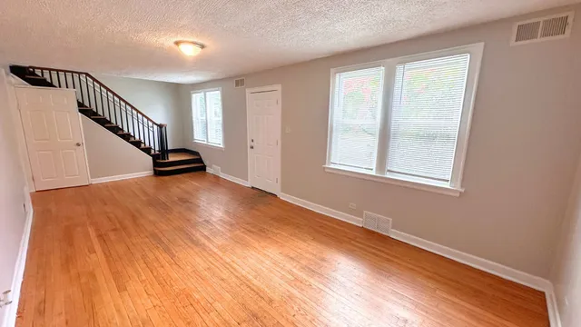 $259,000 | 2612 89th Place, Evergreen Park, IL 60805