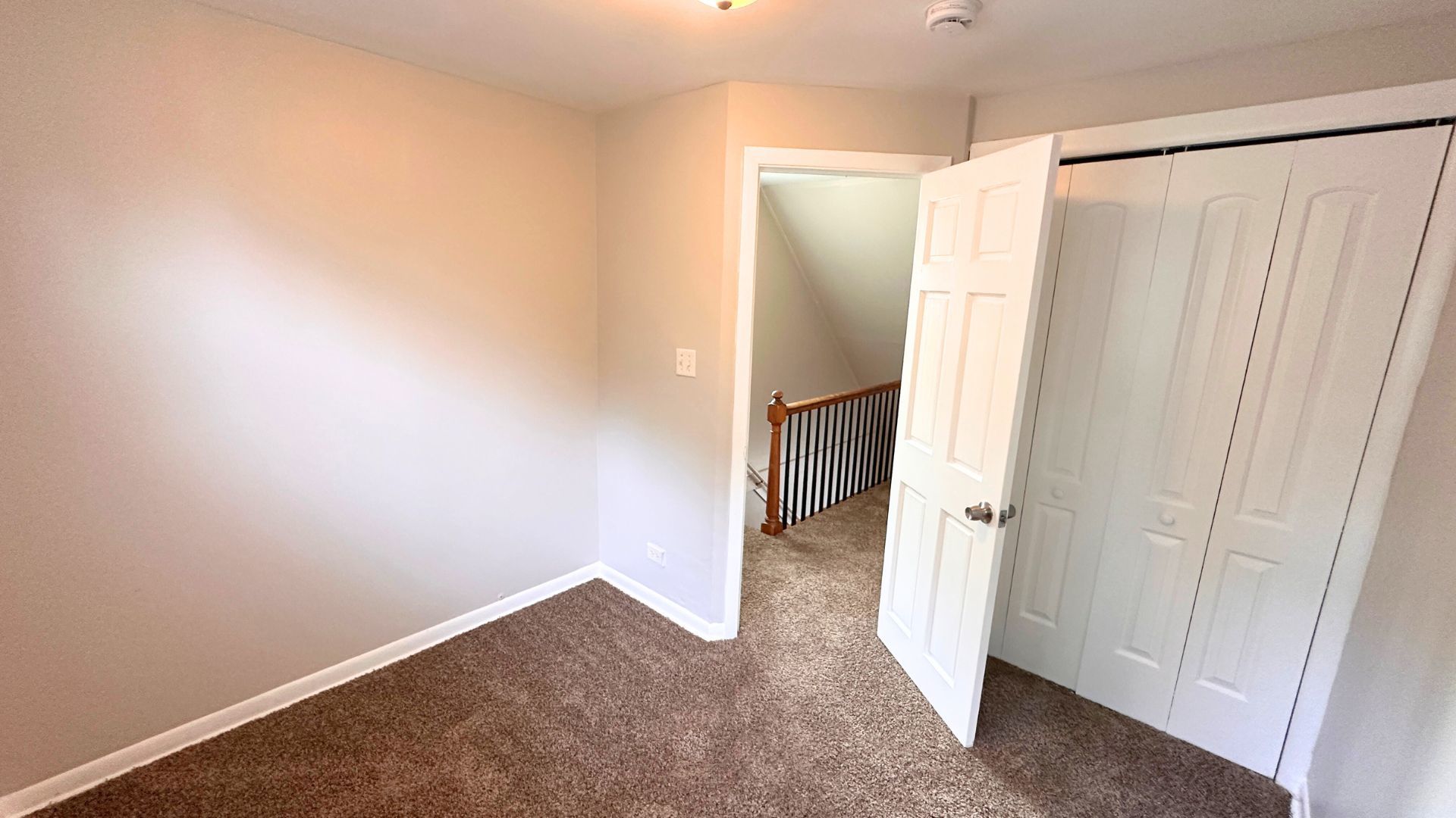 2612 89th Place Evergreen Park, IL 60805 - Photo 9 of 15