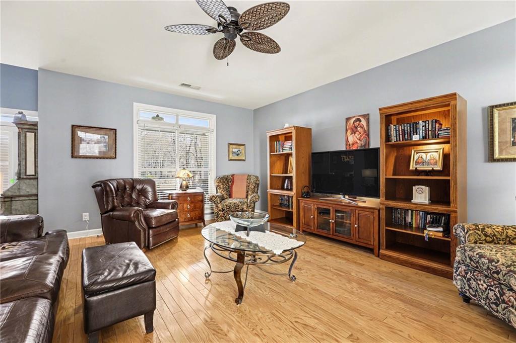839 Scales Road Suwanee, GA 30024 - Photo 6 of 31