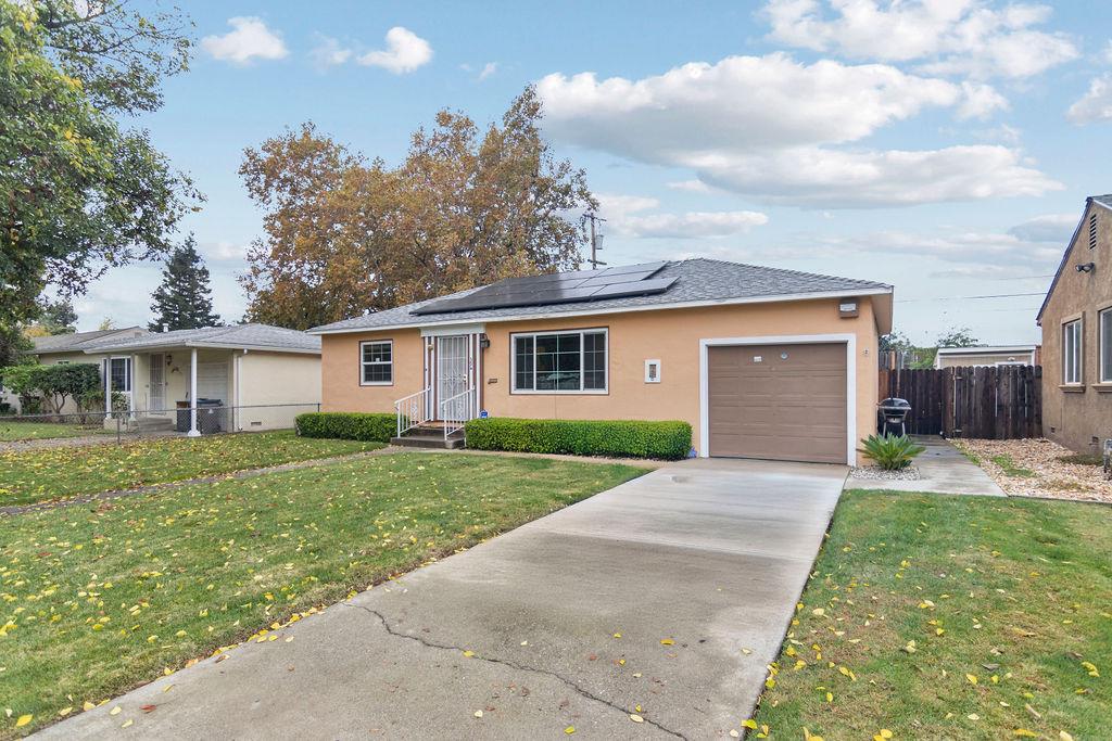 39 West Ingram Street Stockton, CA 95204 - Photo 2 of 26