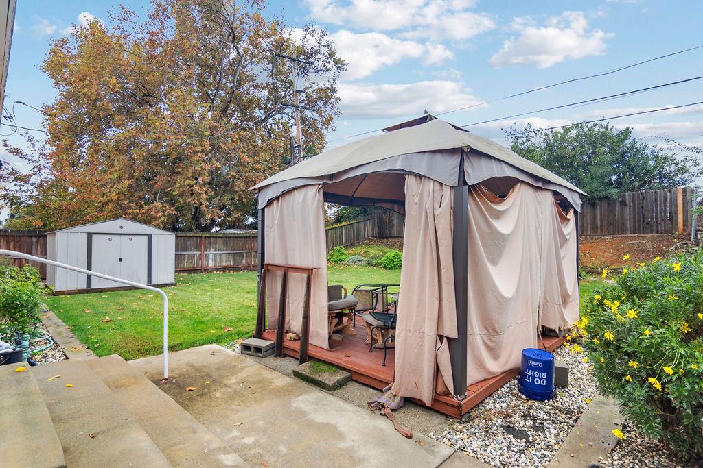 39 West Ingram Street Stockton, CA 95204 - Photo 21 of 26