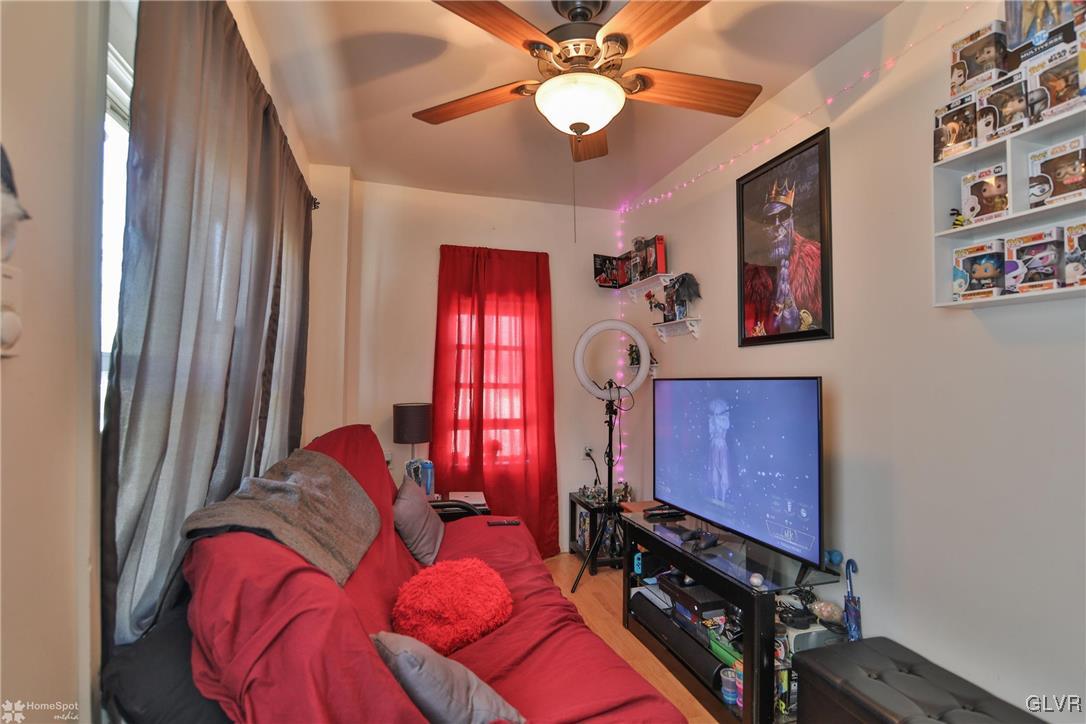 5562 Main Street Whitehall, PA 18052 - Photo 19 of 50 a living room with furniture