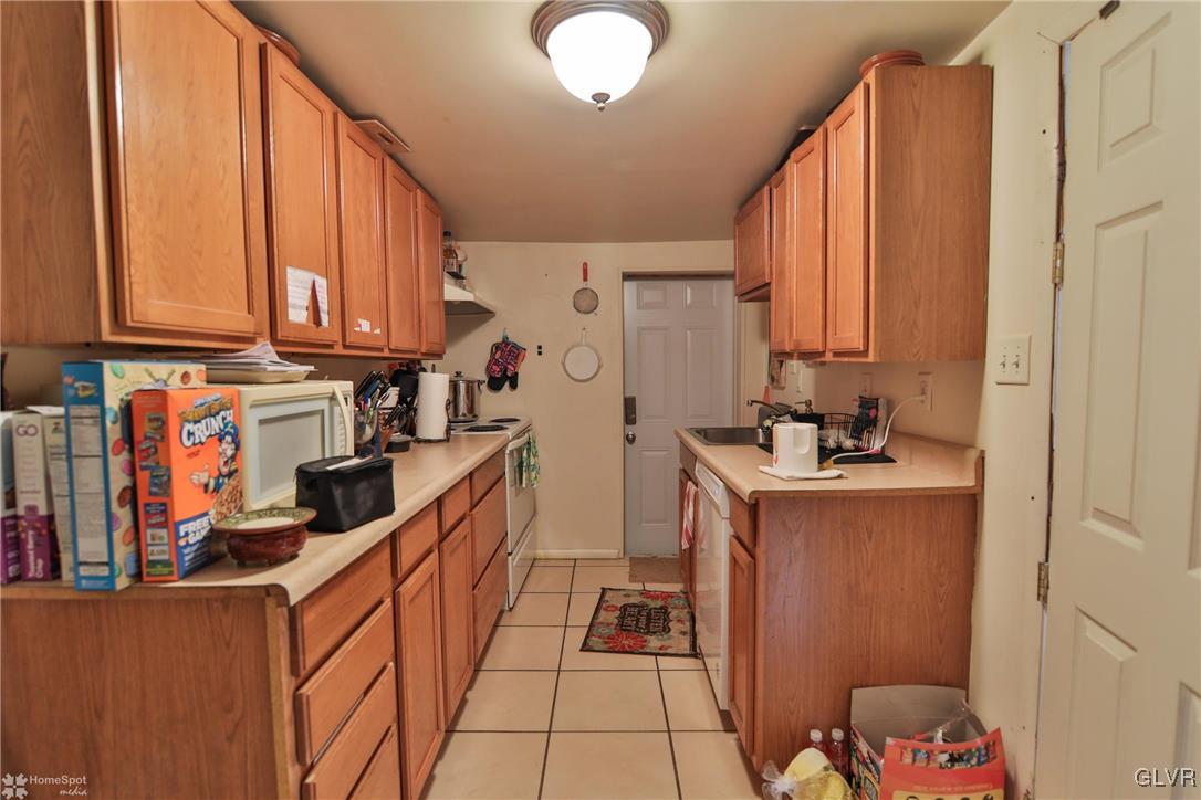 5562 Main Street Whitehall, PA 18052 - Photo 39 of 50