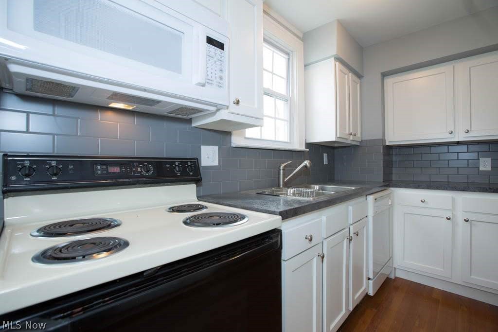 2496 Channing Road Cleveland, OH 44118 - Photo 12 of 35