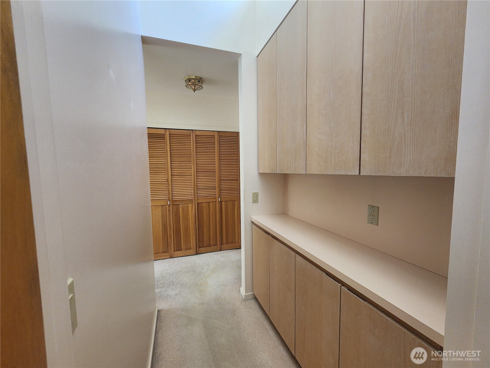 10336 Northeast Knight Road Bainbridge Island, WA 98110 - Photo 12 of 23