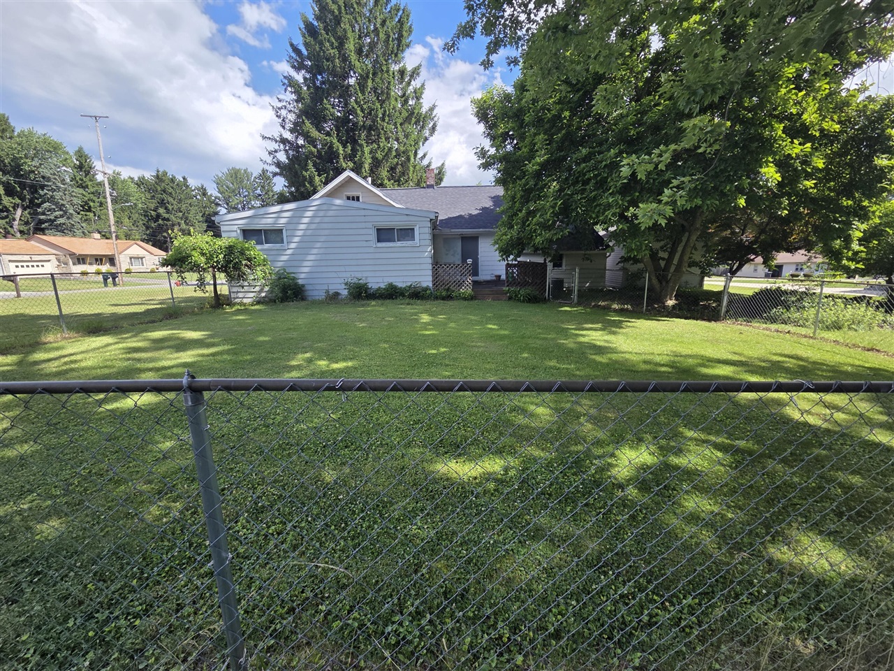 1503 Warren Avenue Jackson, MI 49203 - Photo 5 of 20