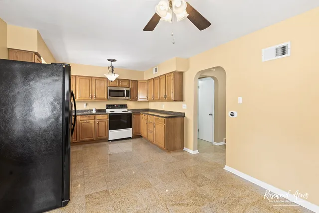 $179,900 | 580 Enos Avenue, Kankakee, IL 60901